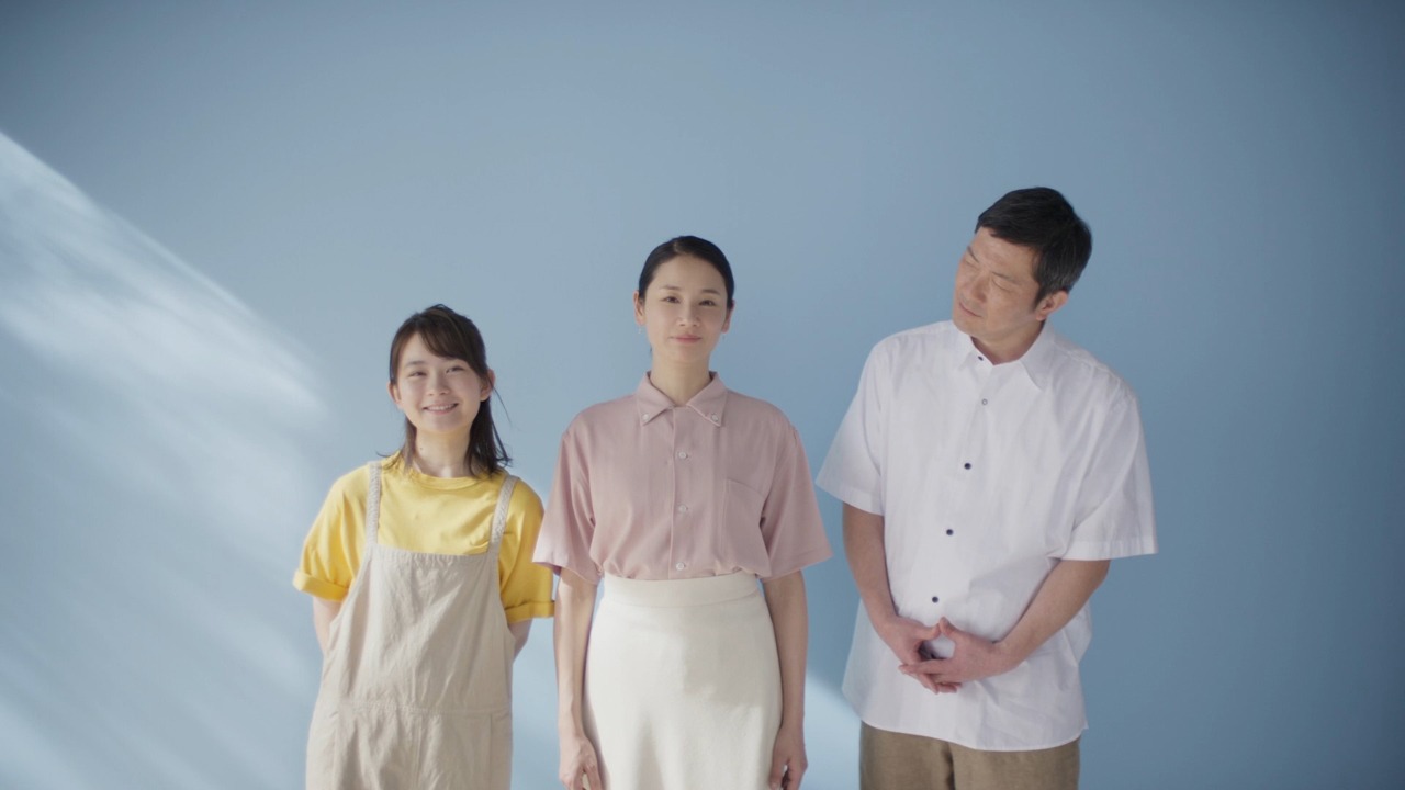 トヨタホーム新CM「『なのに』がある家 夏篇」のワンシーン。