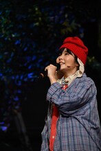 「CALL」より、田村芽実。（撮影：桜井隆幸）