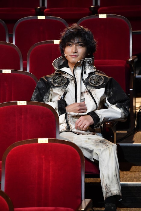 「CALL」より。(撮影:桜井隆幸)