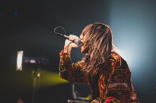 渋谷龍太（Vo）（Photo by Taka"nekoze_photo"）