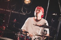 藤原”32才”広明（Dr）（Photo by Taka"nekoze_photo"）