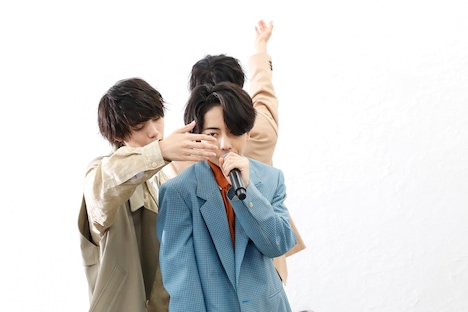 小泉光咲と長野凌大。（撮影：笹森健一）