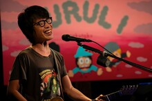 岸田繁（Vo, G）（撮影：宮田維人）