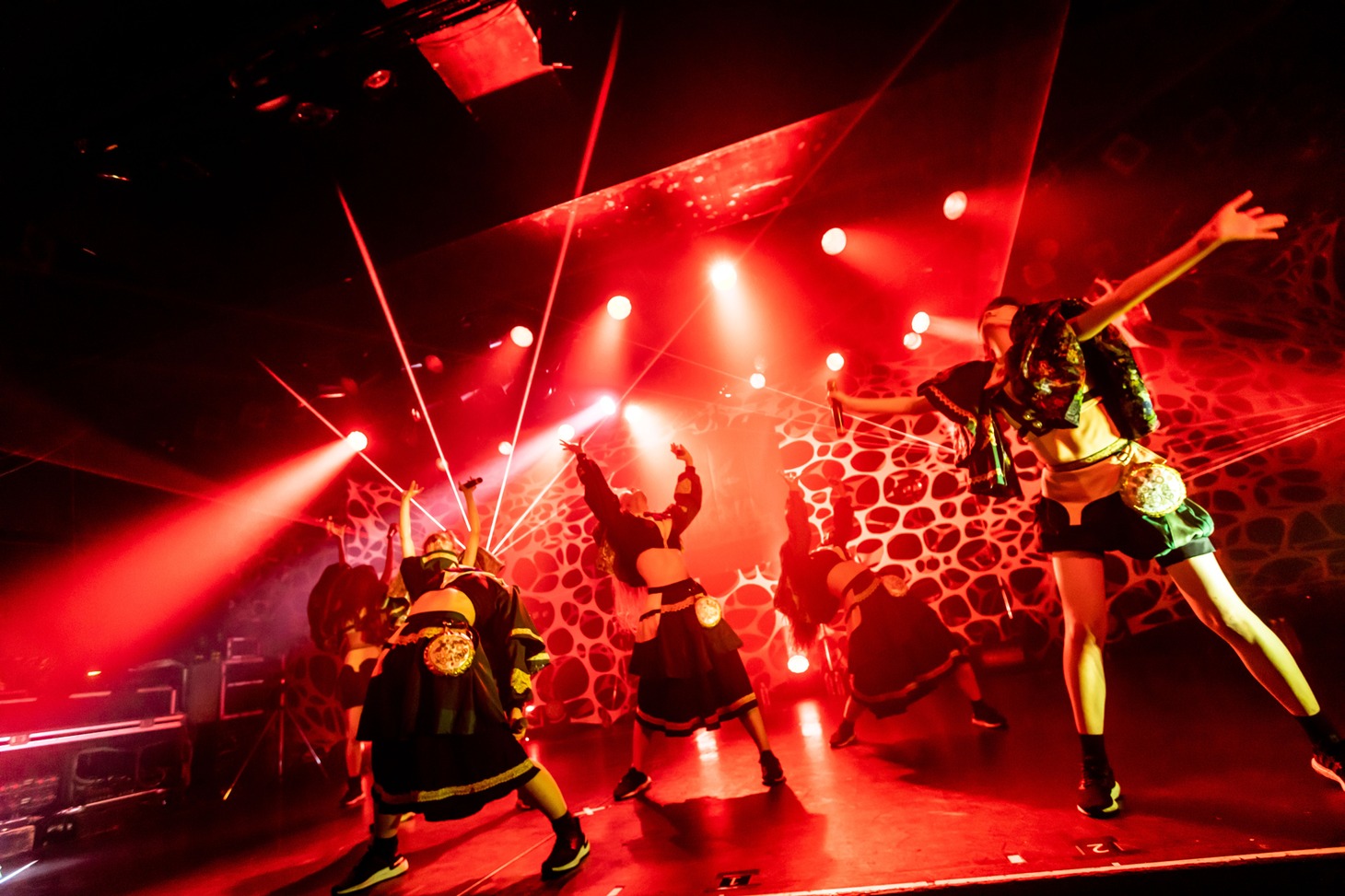 MIGMA SHELTER「RAVE AGAINST 01」の様子。（撮影：masayo）