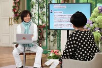 左からつんく♂、黒柳徹子。 (c)テレビ朝日