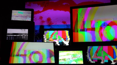 RAM RIDER「RADIO BOY」ミュージックビデオより。