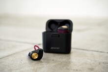 ピエール中野（凛として時雨）監修「TE-D01d-pnk」