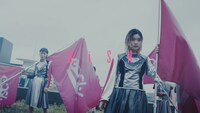 BiSH「LETTERS」ミュージックビデオより。