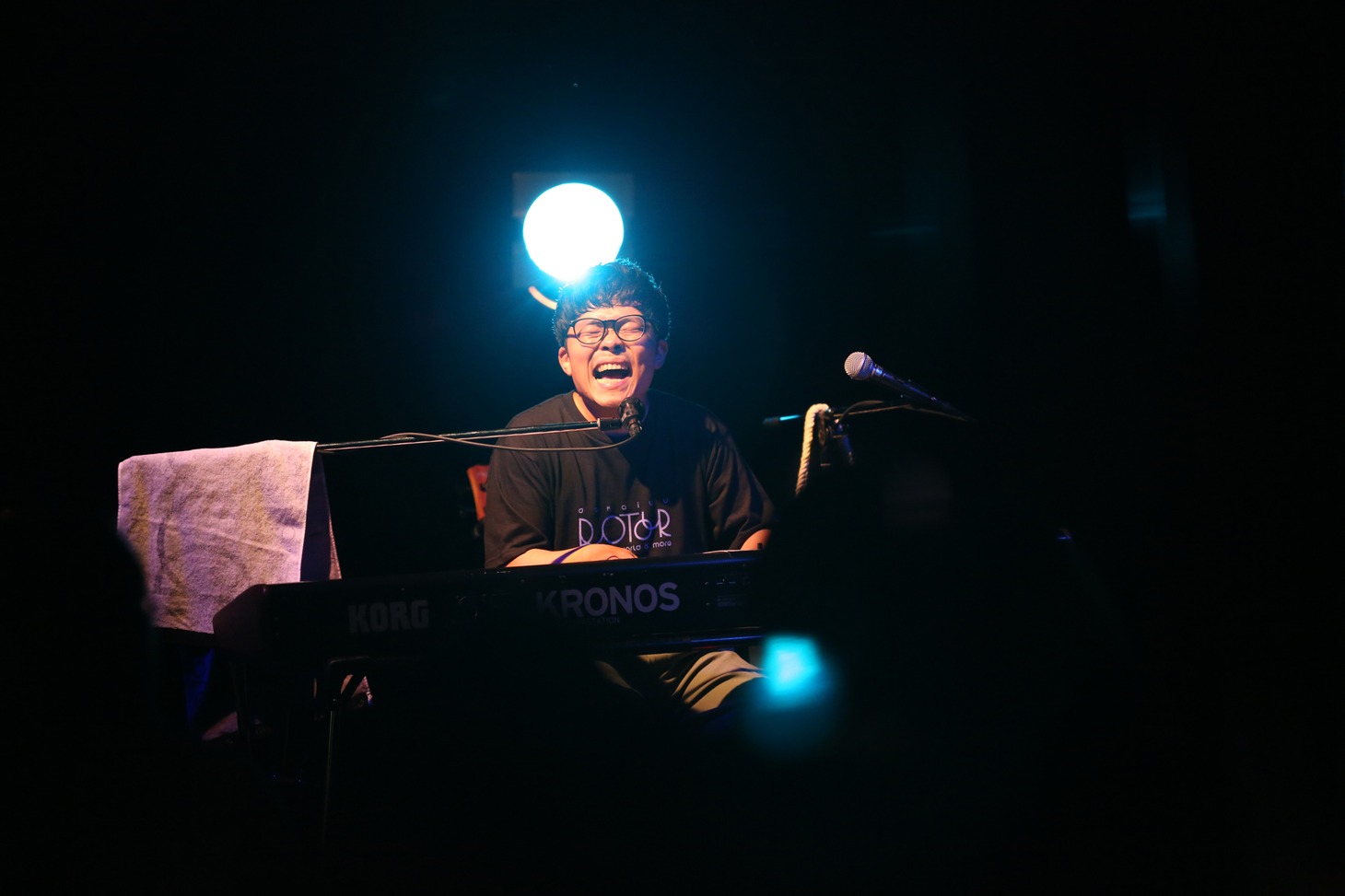 さかいゆう「さかいゆう DUO TOUR "Touch The World & More"」の様子。