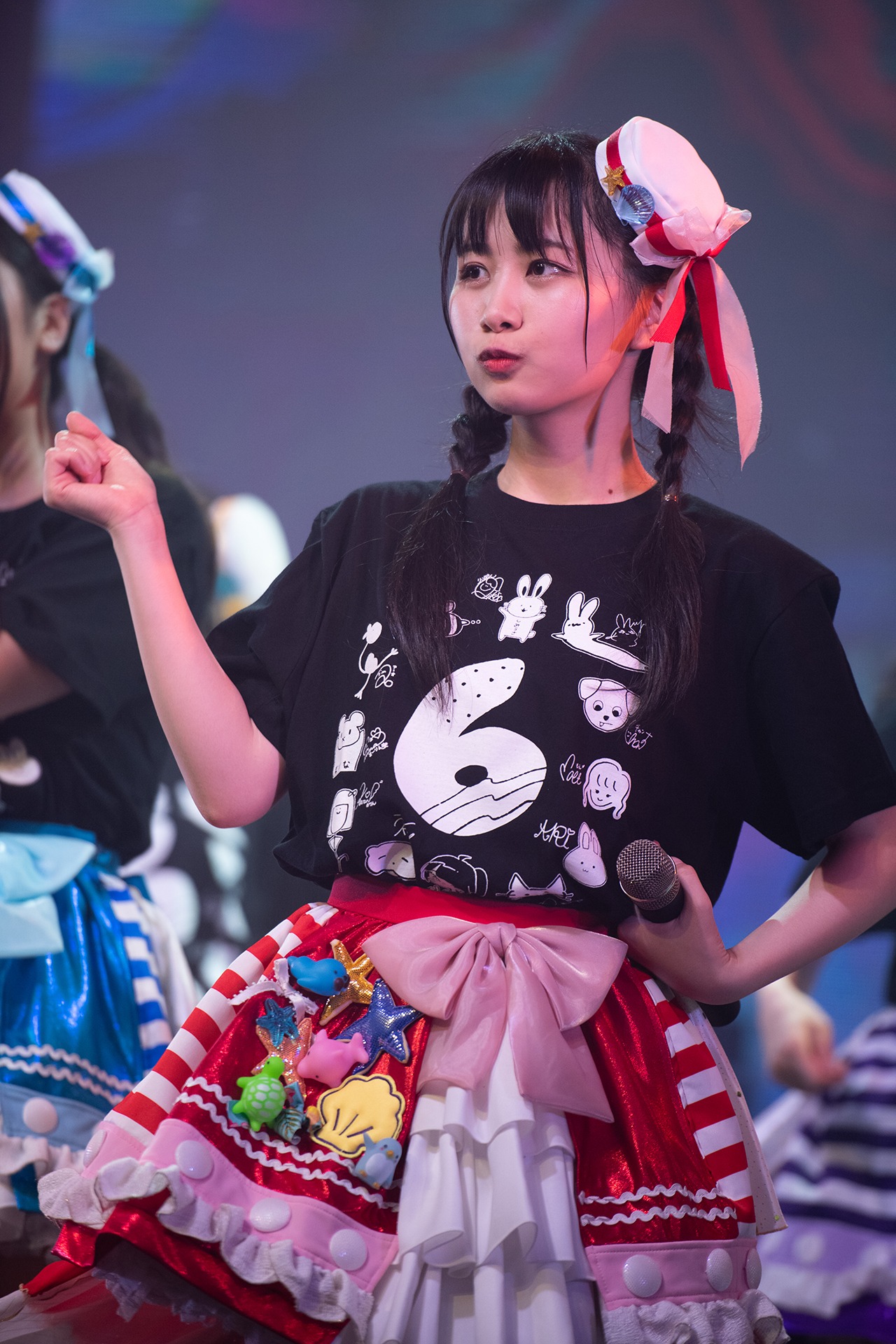 中村朱里