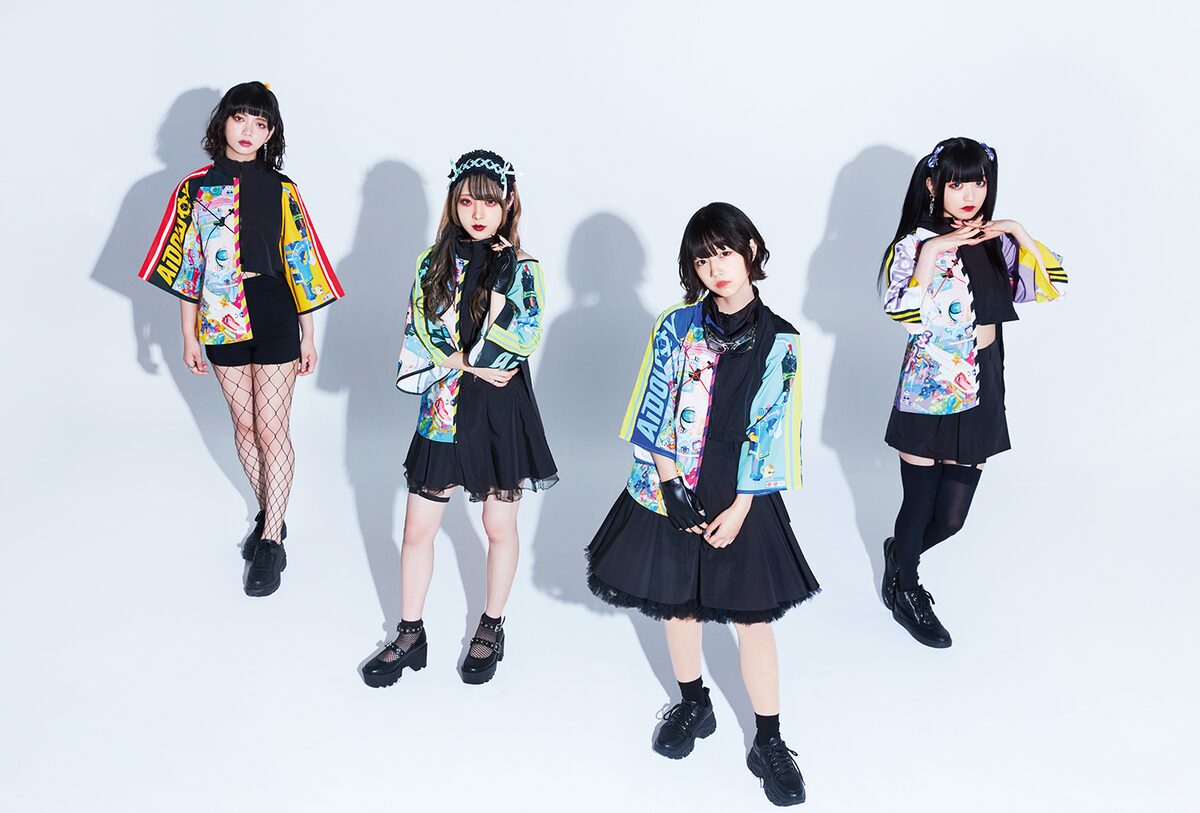 Aidoloxxxyに夜羽なな 晴陽みなみ加入 新衣装イラストはmitsume描き下ろし 音楽ナタリー