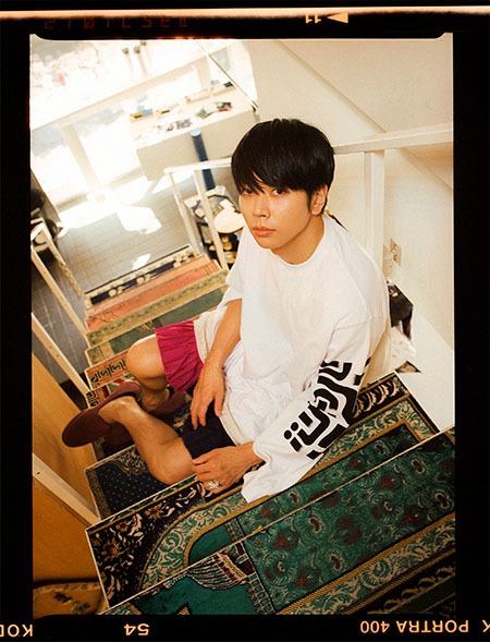 連載「MFBB」より、増田貴久（NEWS）。