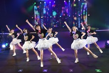 「超ときめき▽宣伝部の未来へつながる超ときめき▽コースター」の様子。