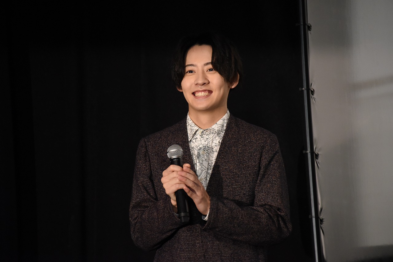 牧島輝
