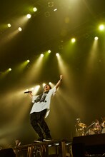 IKE（Vo）（撮影：鳥居洋介）