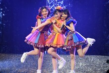 左から杏ジュリア、菅田愛貴、辻野かなみ。