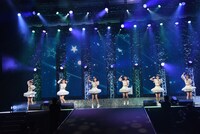 「超ときめき▽宣伝部の未来へつながる超ときめき▽コースター」の様子。