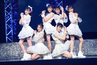 「超ときめき▽宣伝部の未来へつながる超ときめき▽コースター」の様子。