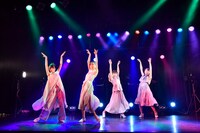 @onefive（写真提供：アミューズ）