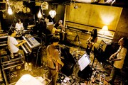 「LIVEWIRE Suchmos From The Window」の様子。(撮影:小見山峻)