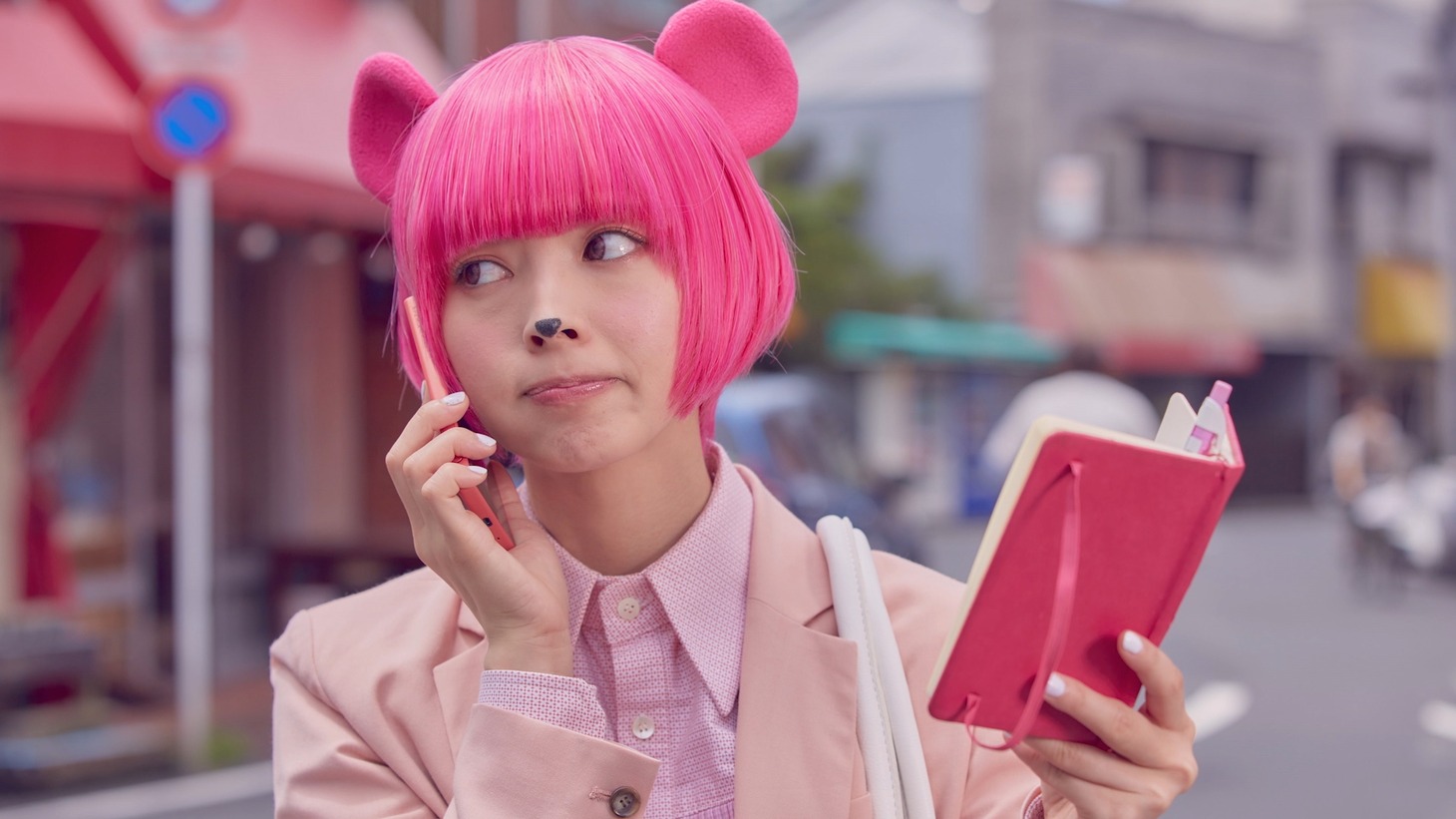 「アイアムモモ」のワンシーン。