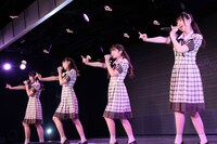 研究生メンバーによる「最強ツインテール」のパフォーマンスの様子。