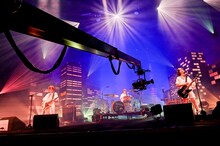 「SHISHAMO ワンマンツアー2020春『今だけは天使みたいに大事にしてね』振替オンラインライブ!!!」の様子。