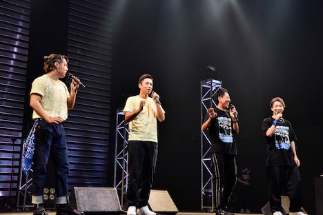 左からRIKU、徳井義実、福田充徳、陣。（Photo by AZUSA TAKADA）