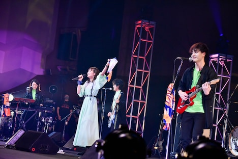 緑黄色社会（Photo by AZUSA TAKADA）