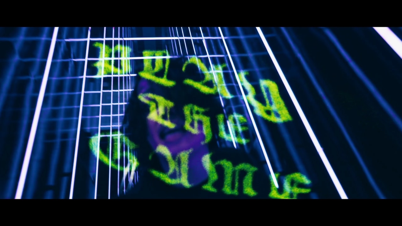 NAMBA69「PLAY THE GAME」ミュージックビデオより。
