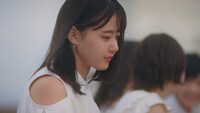 STU48「思い出せる恋をしよう」のミュージックビデオ“1期生・ドラフト3期生歌唱ver.”のドラマシーン。