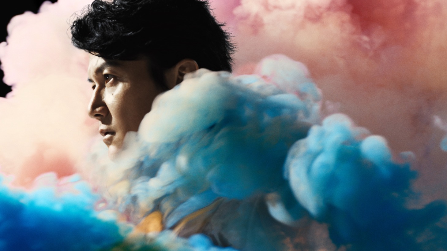 レグザX9400シリーズCM「スモーク」編より。