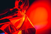 momo（写真提供：エイジアプロモーション）