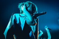 momo（写真提供：エイジアプロモーション）