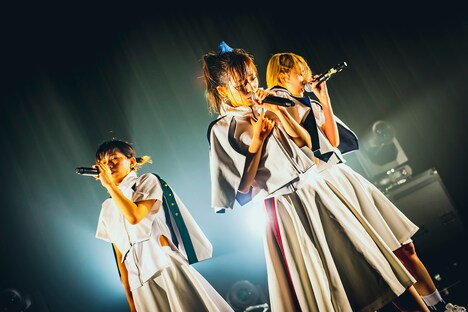 Malcolm Mask McLaren 「SONIC BOOM TOUR」東京・TSUTAYA O-WEST公演の様子。（写真提供：エイジアプロモーション）