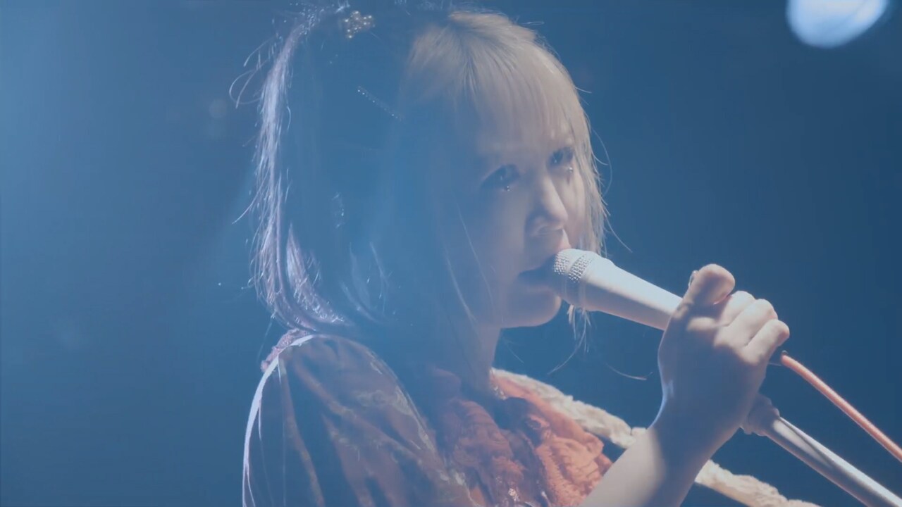 大森靖子（写真提供：エイベックス）