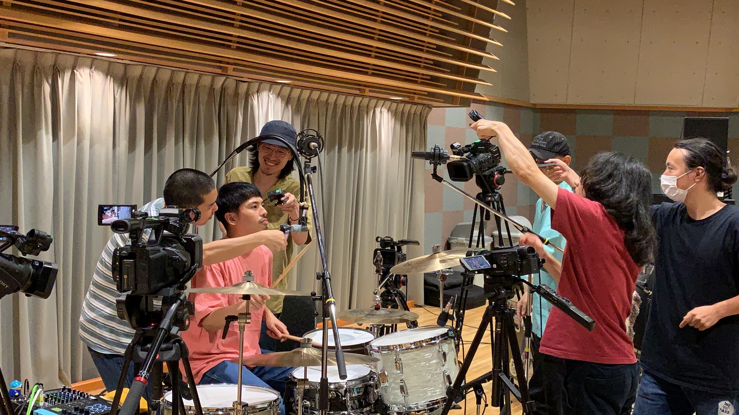 never young beach「The Pentagon Session @ Setagaya Studio」の様子。