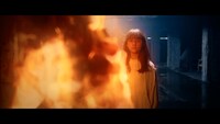 Aimer「SPARK-AGAIN」MVのワンシーン。