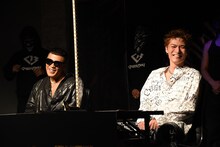 左からCrazyBoy、EXILE SHOKICHI。