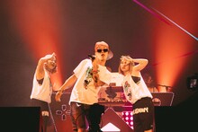 JP THE WAVY「LIFE IS WAVY VIRTUAL SPACE TOURS」の様子。（Photo by Ryoya Suzuki）