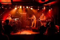 FRONTIER BACKYARD「Here again release party」の様子。（撮影：橋本塁）