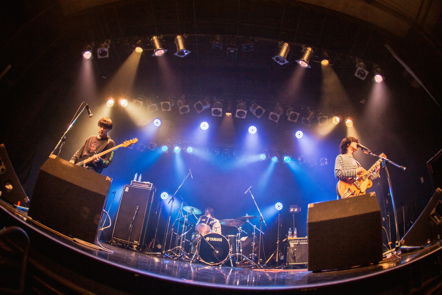 KALMAが本日7月26日に開催した無観客ライブの様子。（撮影：はな）