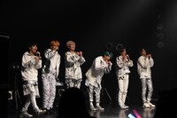 WATWING「WATWING “forWard” SHOWCASE」の様子。