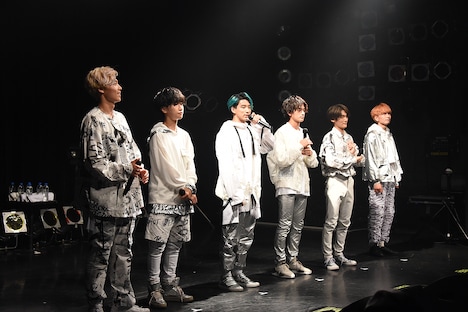 WATWING「WATWING “forWard” SHOWCASE」の様子。