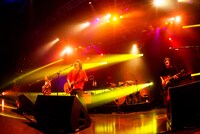 「KANA-BOONの  “プレ”  BEST LIVE」の様子。（撮影：ハタサトシ）