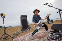 「The BONEZ - Speak True - Documentary ＋ Live」より。