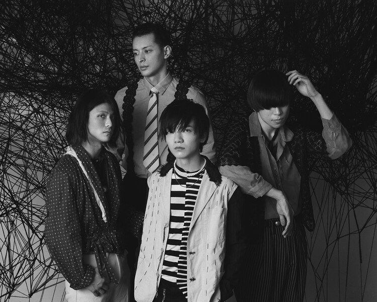 感覚ピエロ新シングル It 配信決定 新アー写公開 音楽ナタリー 感覚ピエロ新シングル It 配信決定 新アー写公開 音楽ナタリー