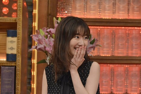 柏木由紀 (c)読売テレビ