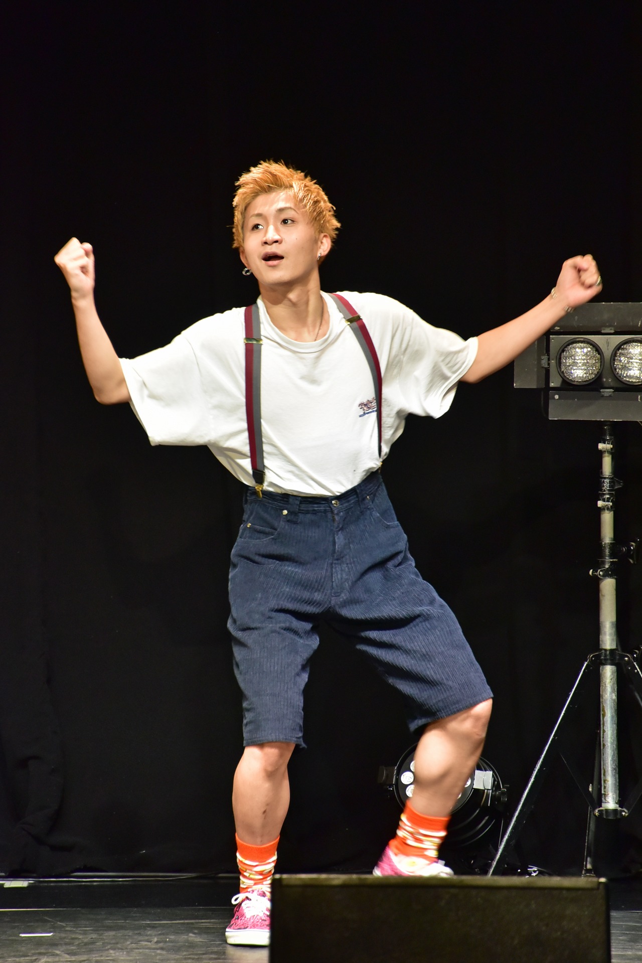 綾介