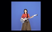 林青空「ハイヒールシンデレラ」ミュージックビデオのワンシーン。